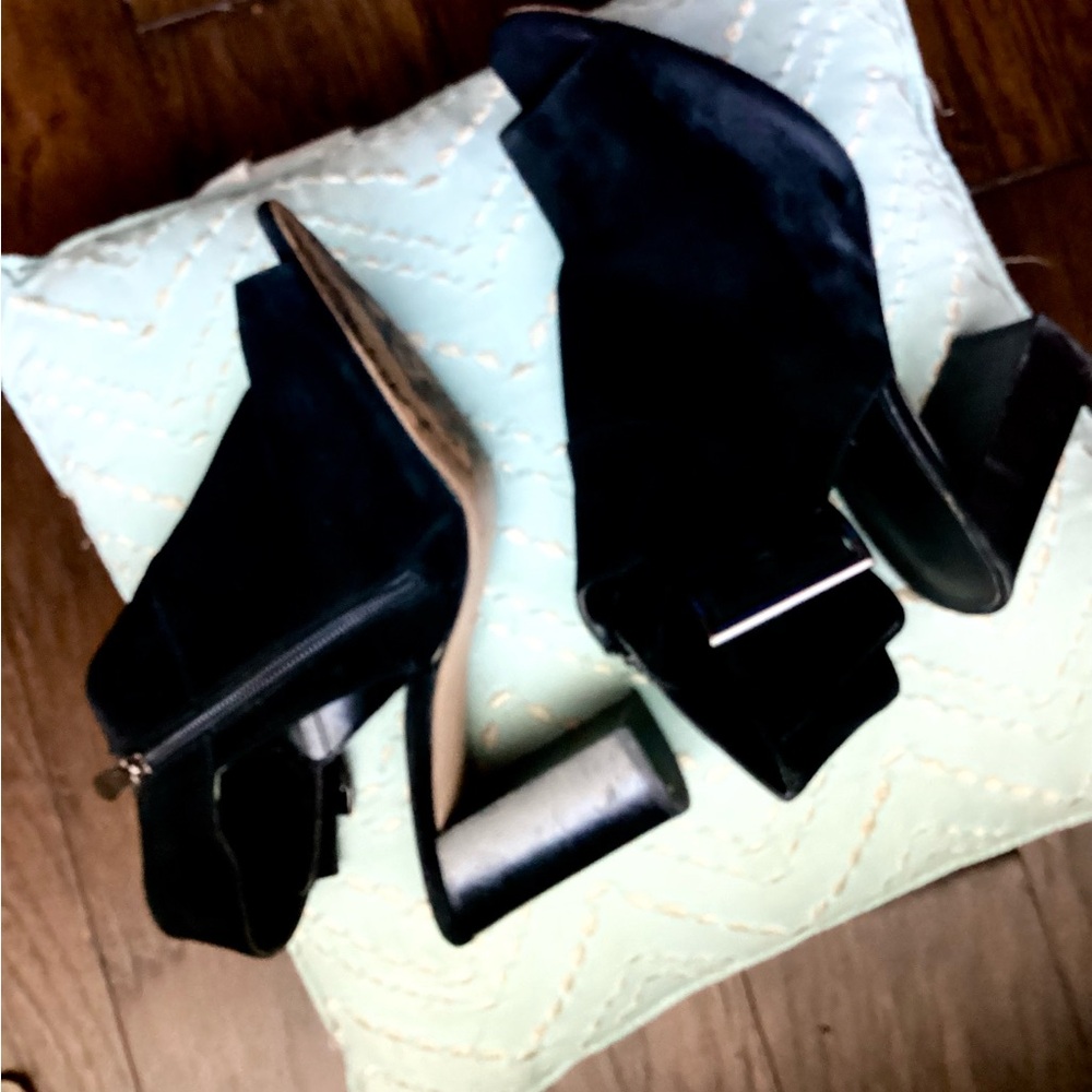 Black Women's Suede Ankle Boots with Block Heel